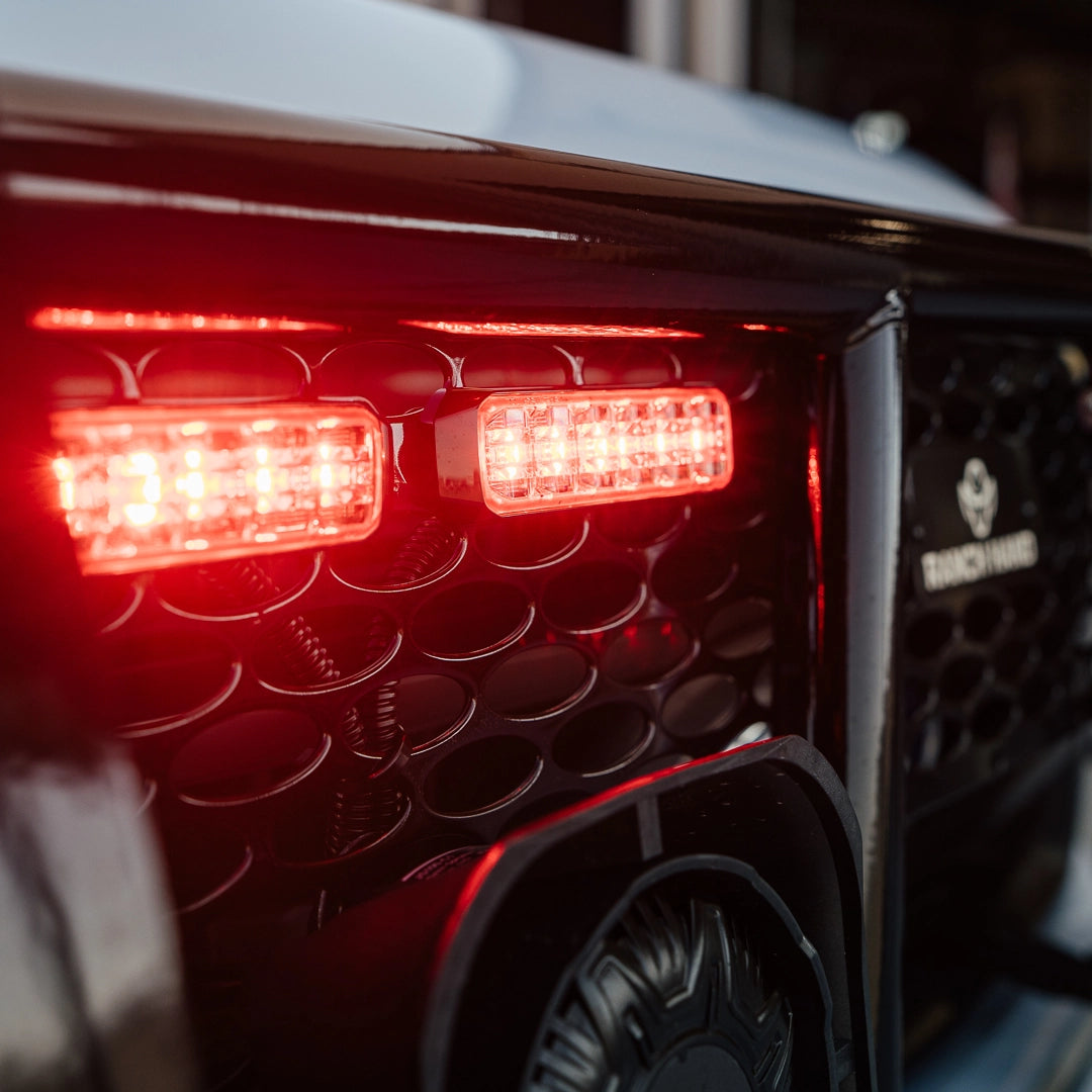 Redline Surge Warning Light Head